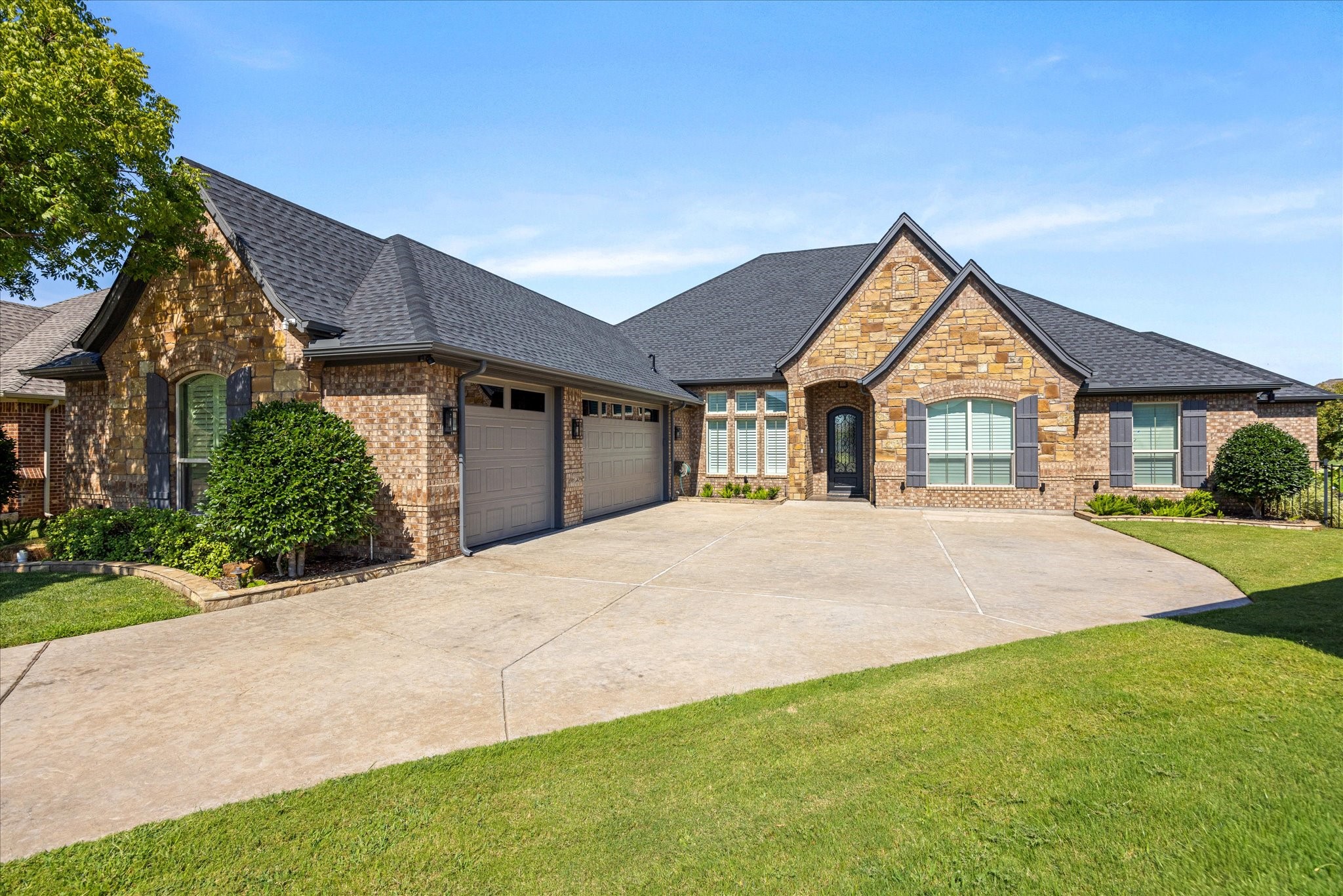 Granbury TX, 1203 Huntington Cove Court