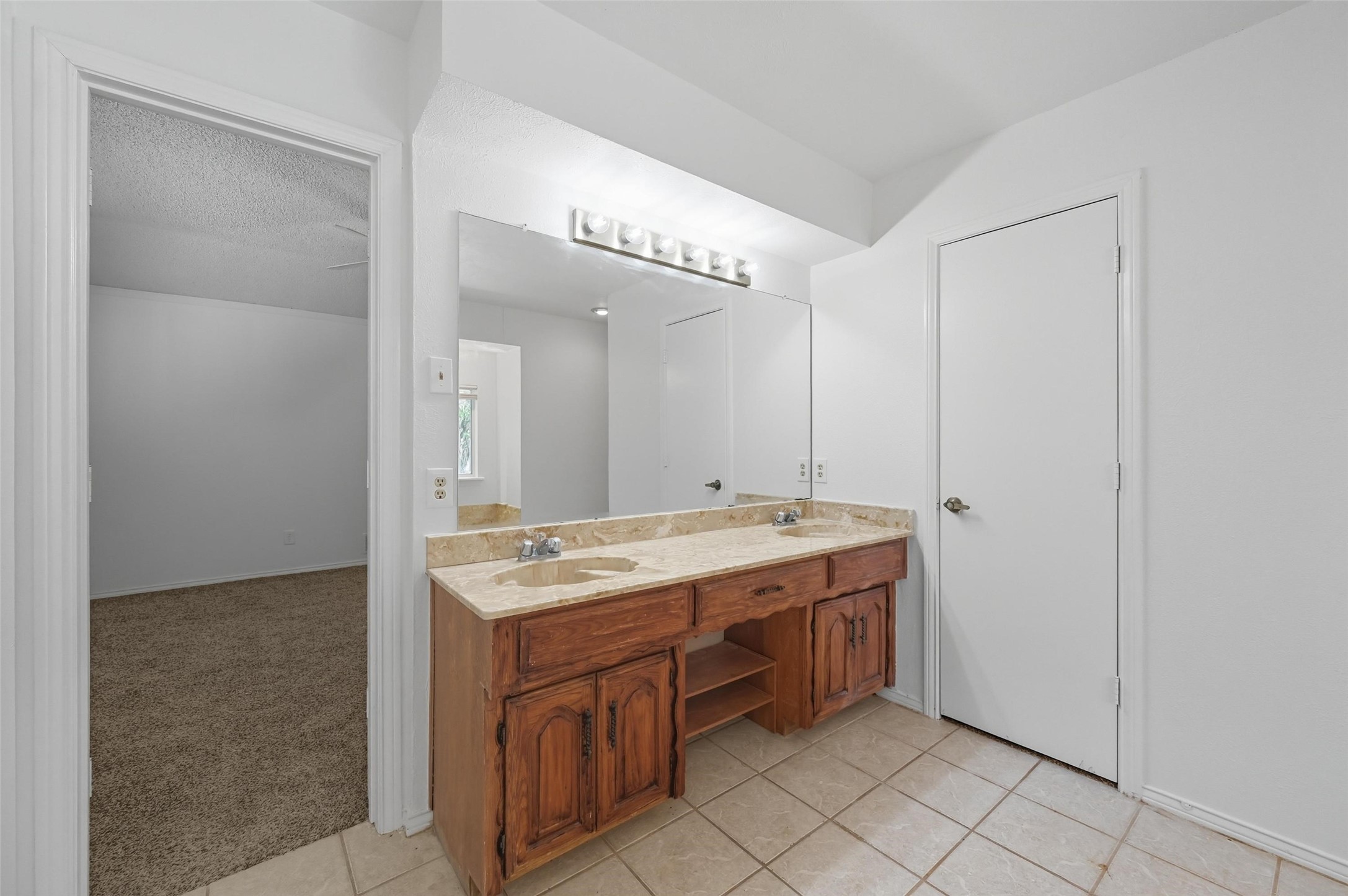 1444 Marlene Place Desoto TX 75115