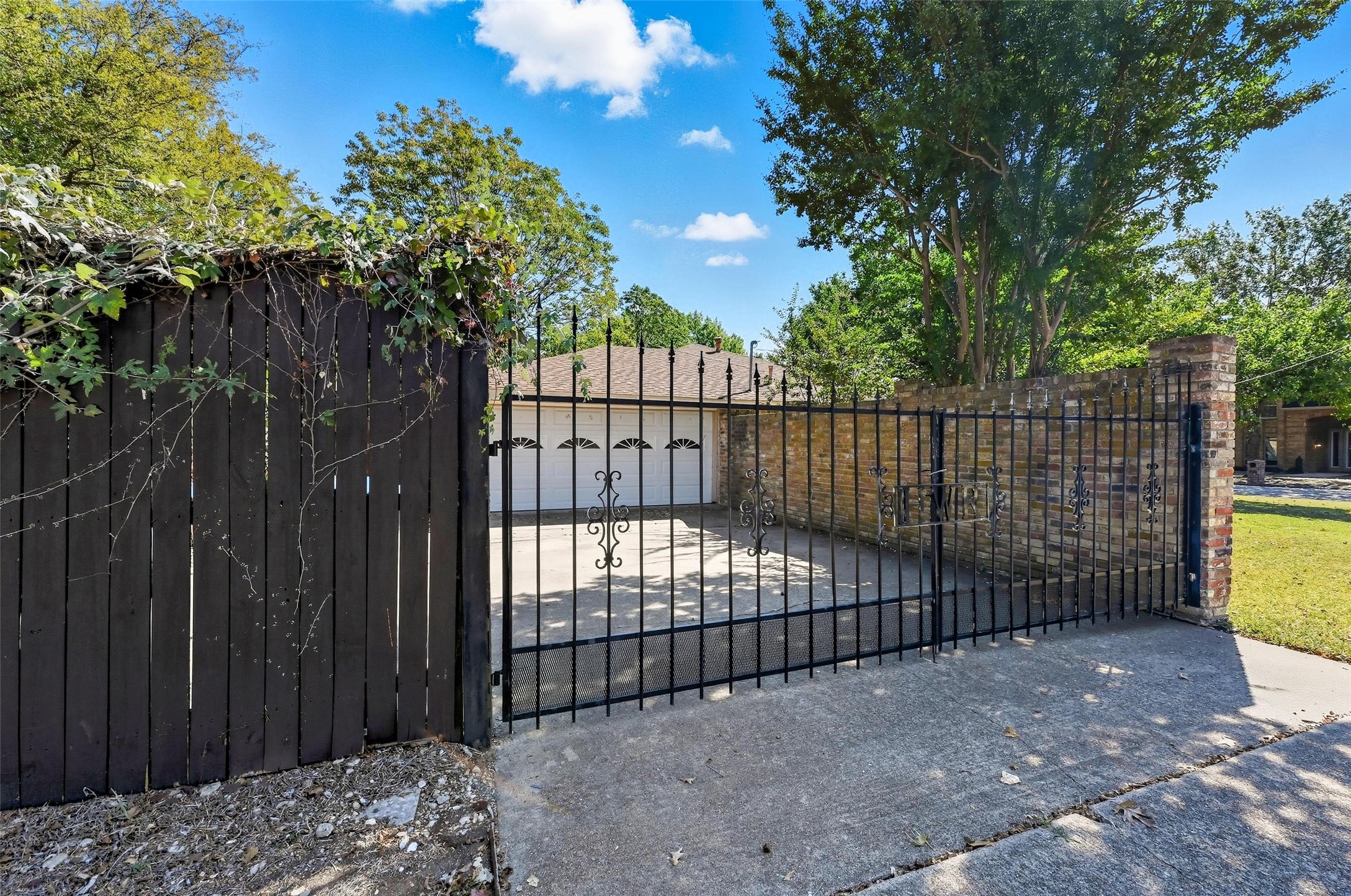 1444 Marlene Place Desoto TX 75115