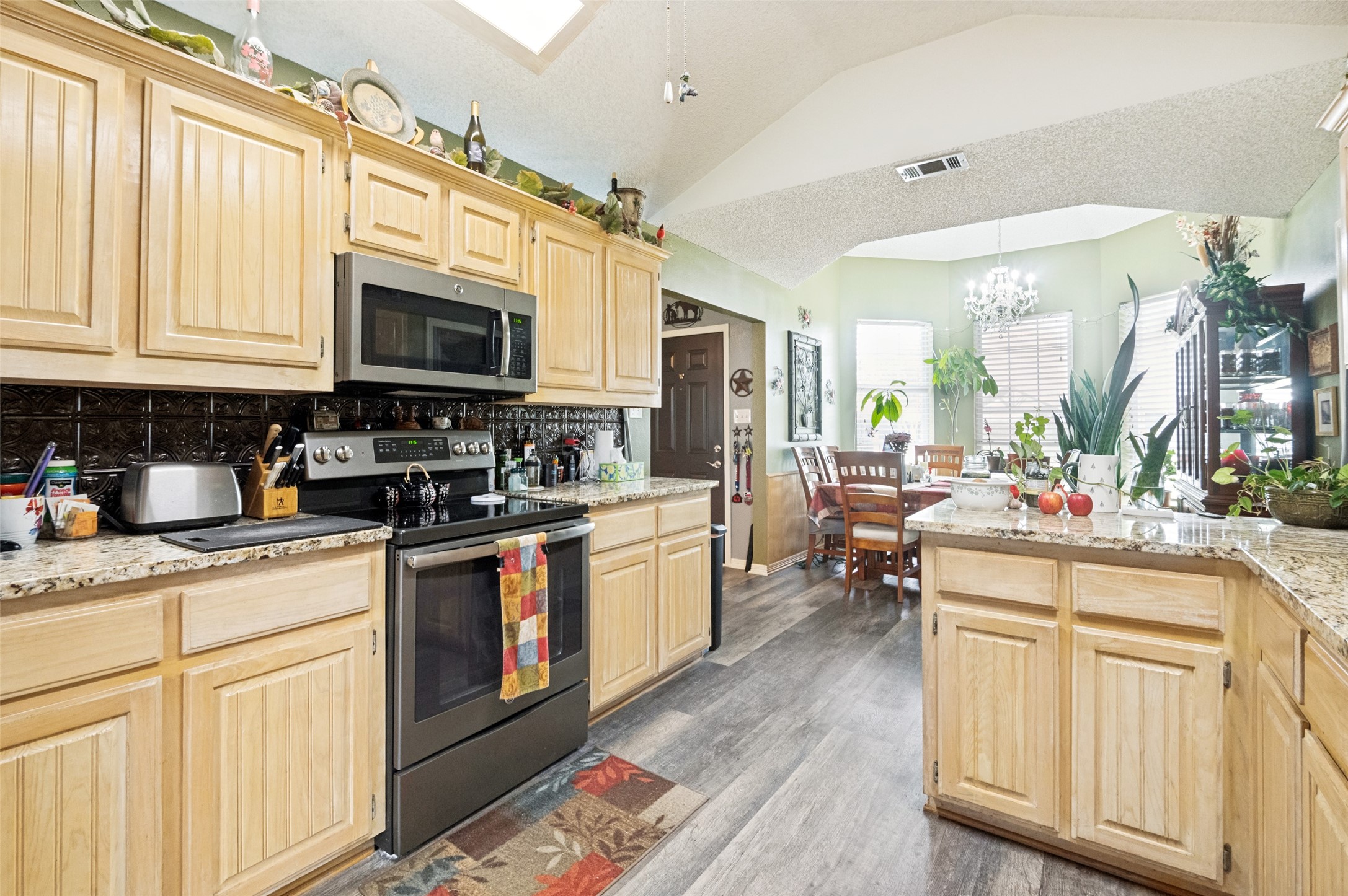 3336 Dasher Street Lancaster TX 75146