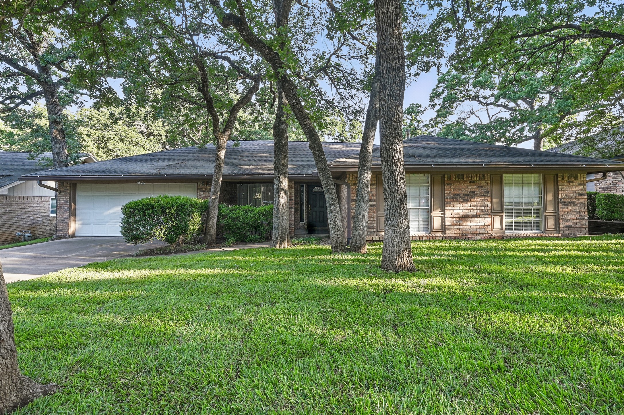5702 Stage Line Court Arlington TX 76017
