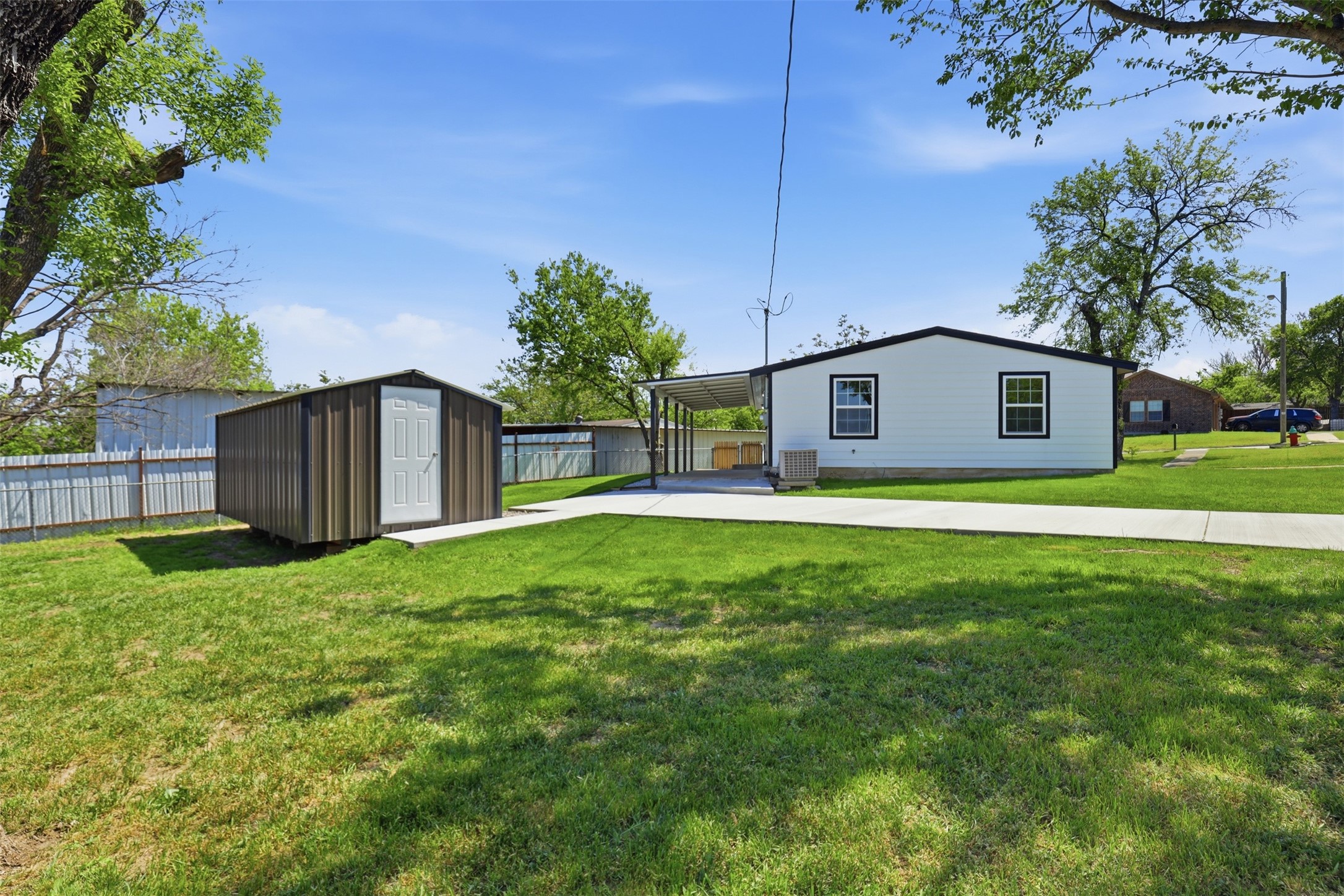7944 Downe Drive White Settlement TX 76108