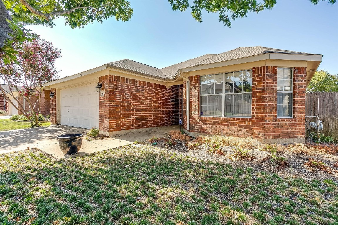 6821 Beverly Glen Drive Fort Worth TX 76132