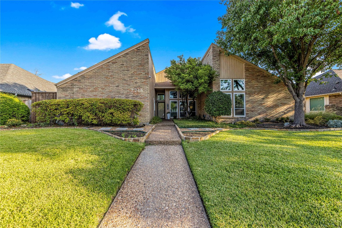 7216 Arbor Oaks Drive Dallas TX 75248