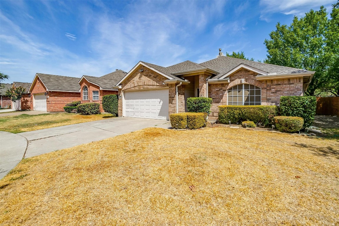 5570 Indian Hill Drive Arlington TX 76018