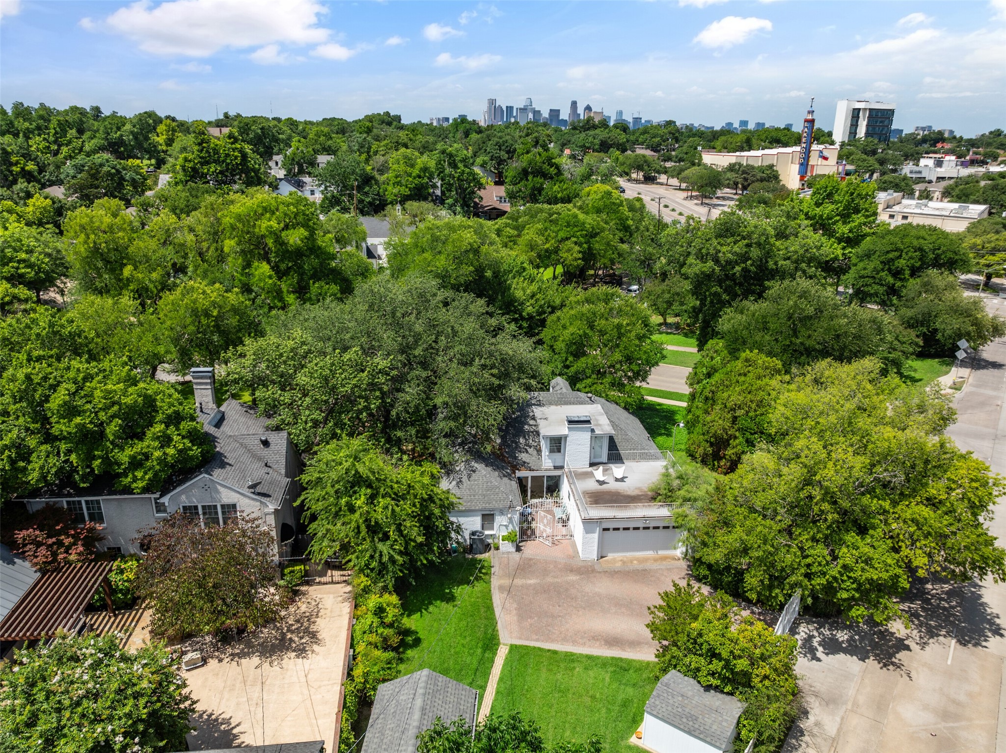622 N Brookside Drive Dallas TX 75214