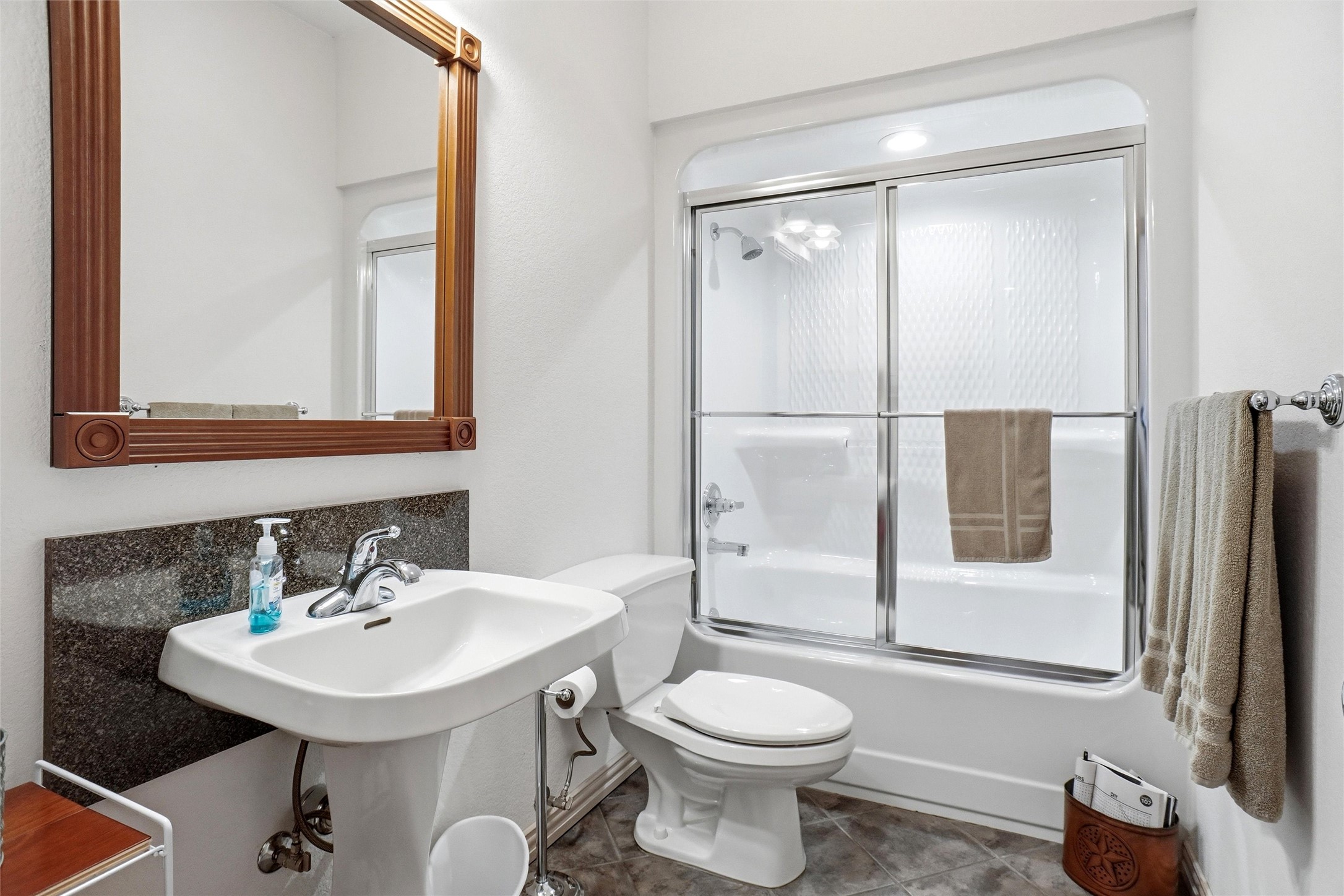 207 Bonita Drive Granbury TX 76049