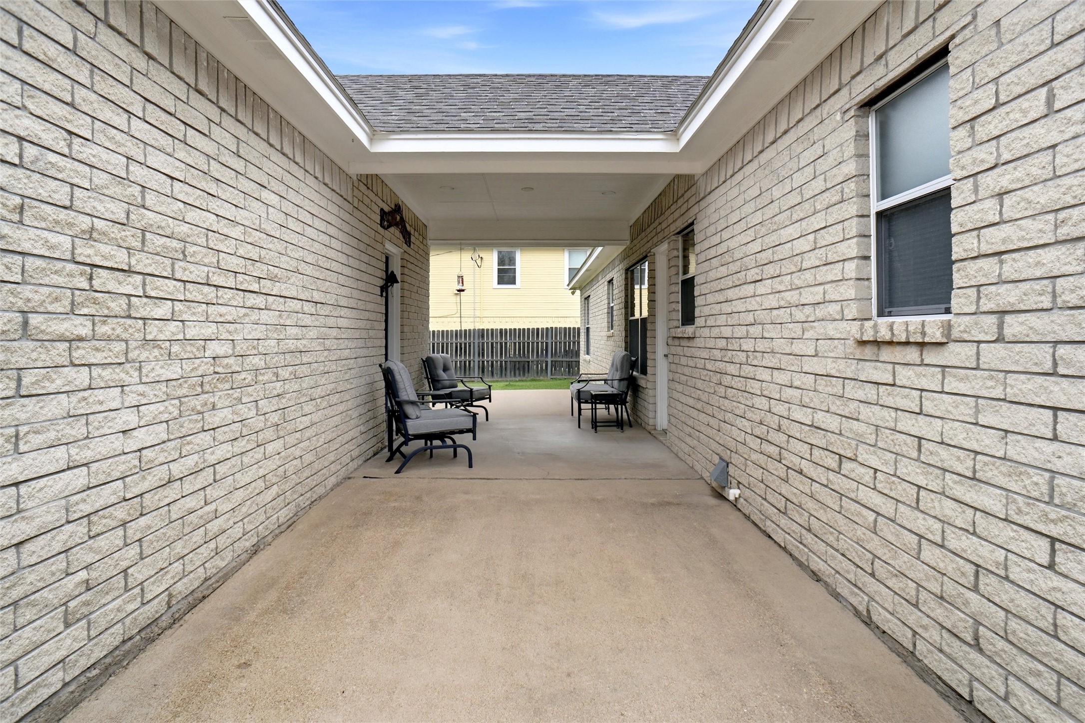 207 Bonita Drive Granbury TX 76049