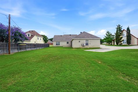 207 Bonita Drive Granbury TX 76049