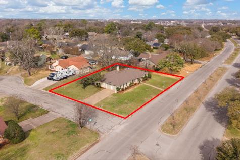 1002 Berkley Drive Cleburne TX 76033