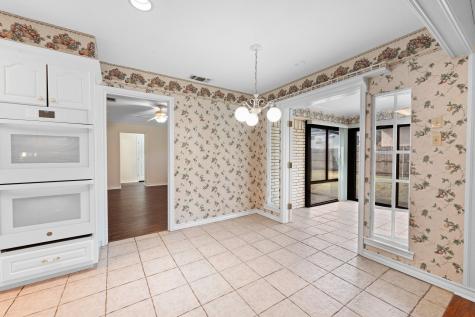 1002 Berkley Drive Cleburne TX 76033