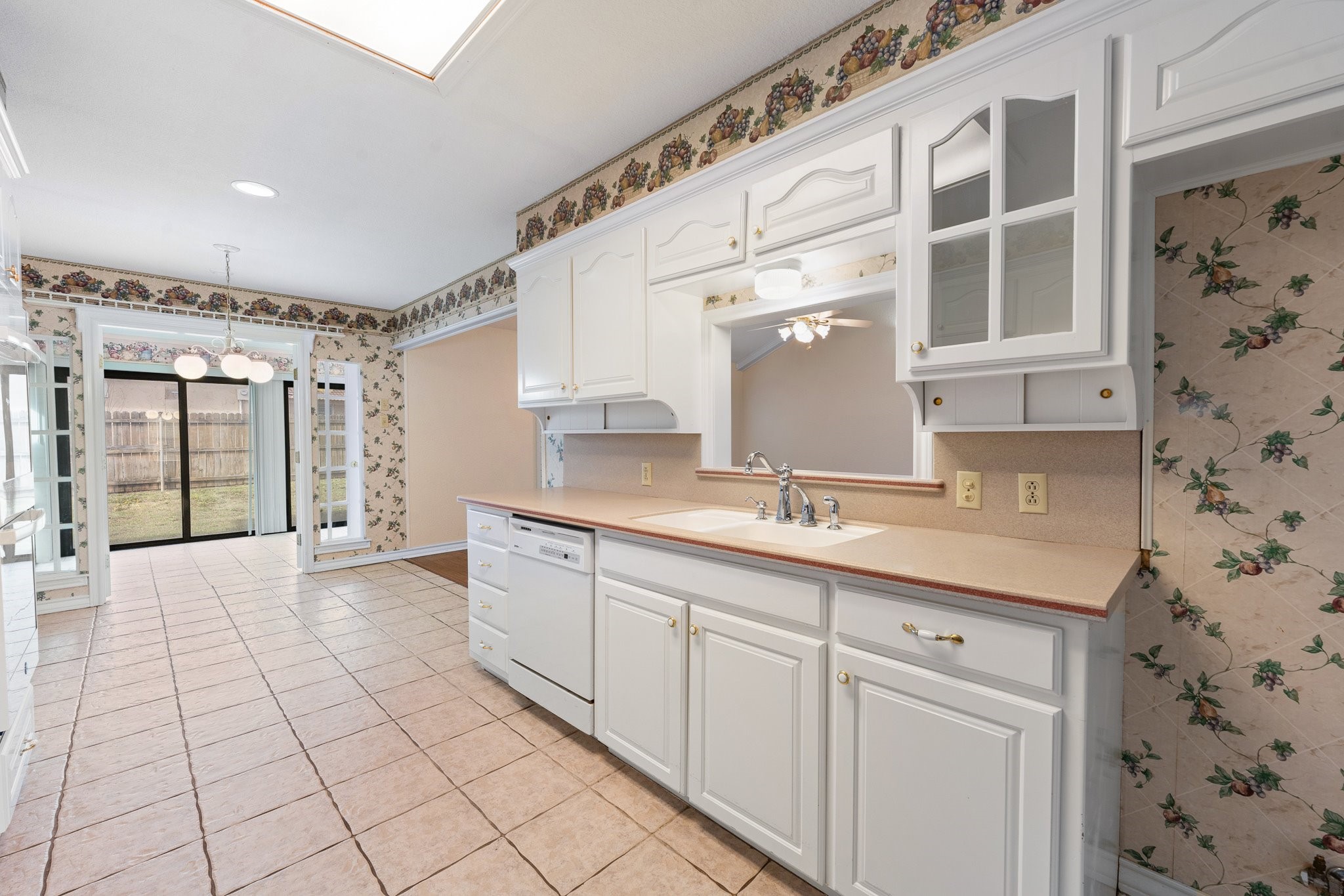 1002 Berkley Drive Cleburne TX 76033