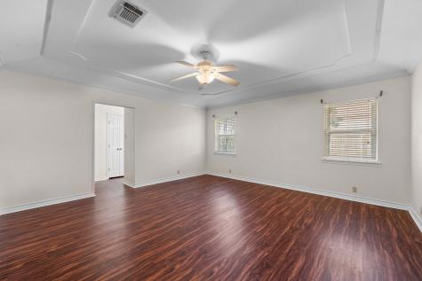 1002 Berkley Drive Cleburne TX 76033