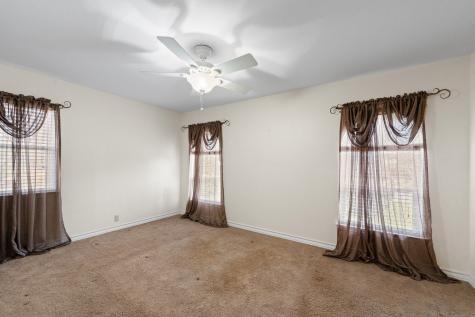 1002 Berkley Drive Cleburne TX 76033