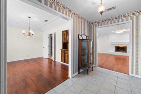 1002 Berkley Drive Cleburne TX 76033