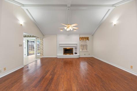 1002 Berkley Drive Cleburne TX 76033