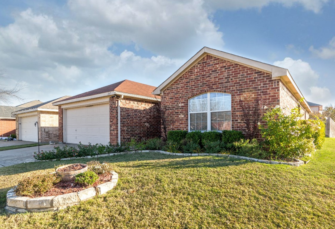241 Memory Drive Fort Worth TX 76108