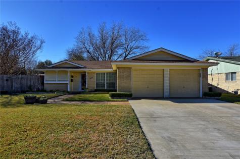 1818 Santa Rosa Court Grand Prairie TX 75051