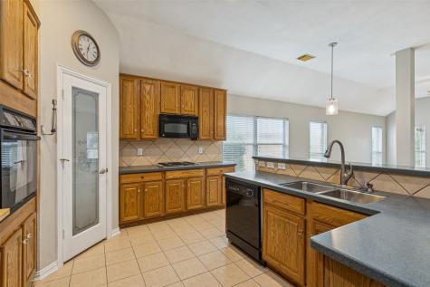 10804 Ashmont Lane Fort Worth TX 76244