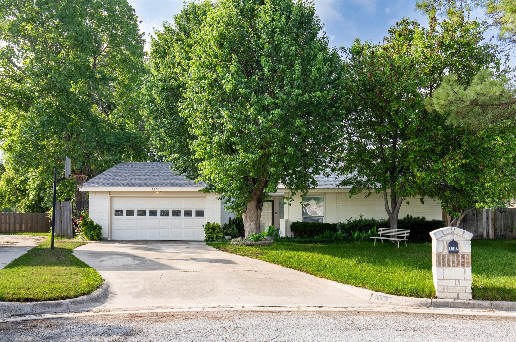 1102 St Croix Court Arlington TX 76012