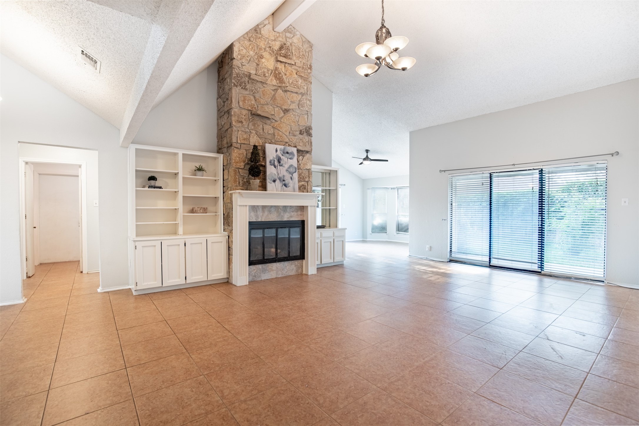 1102 St Croix Court Arlington TX 76012