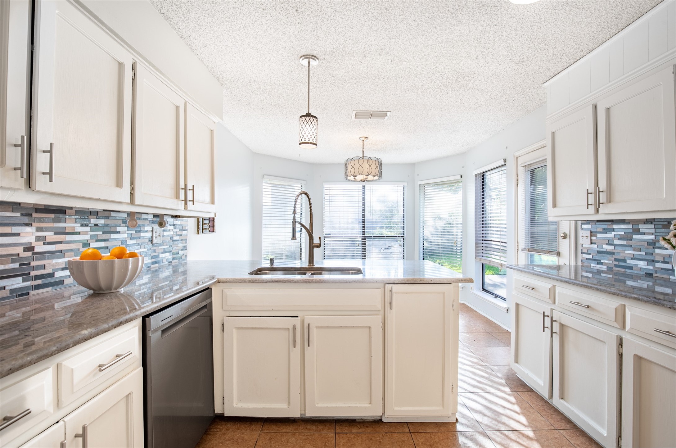 1102 St Croix Court Arlington TX 76012