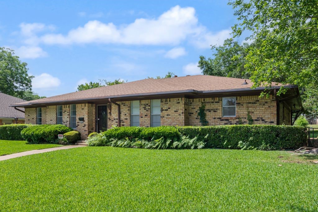 135 S Capri Drive Duncanville TX 75116