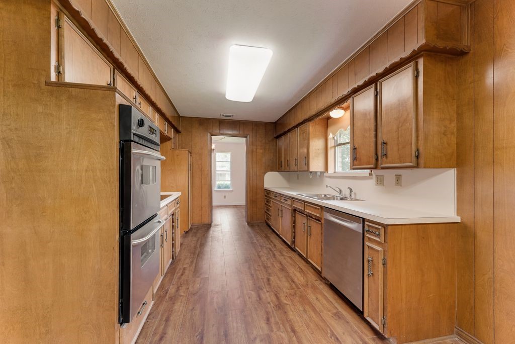 135 S Capri Drive Duncanville TX 75116
