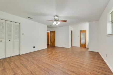 135 S Capri Drive Duncanville TX 75116