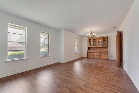 135 S Capri Drive Duncanville TX 75116