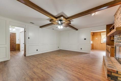 135 S Capri Drive Duncanville TX 75116