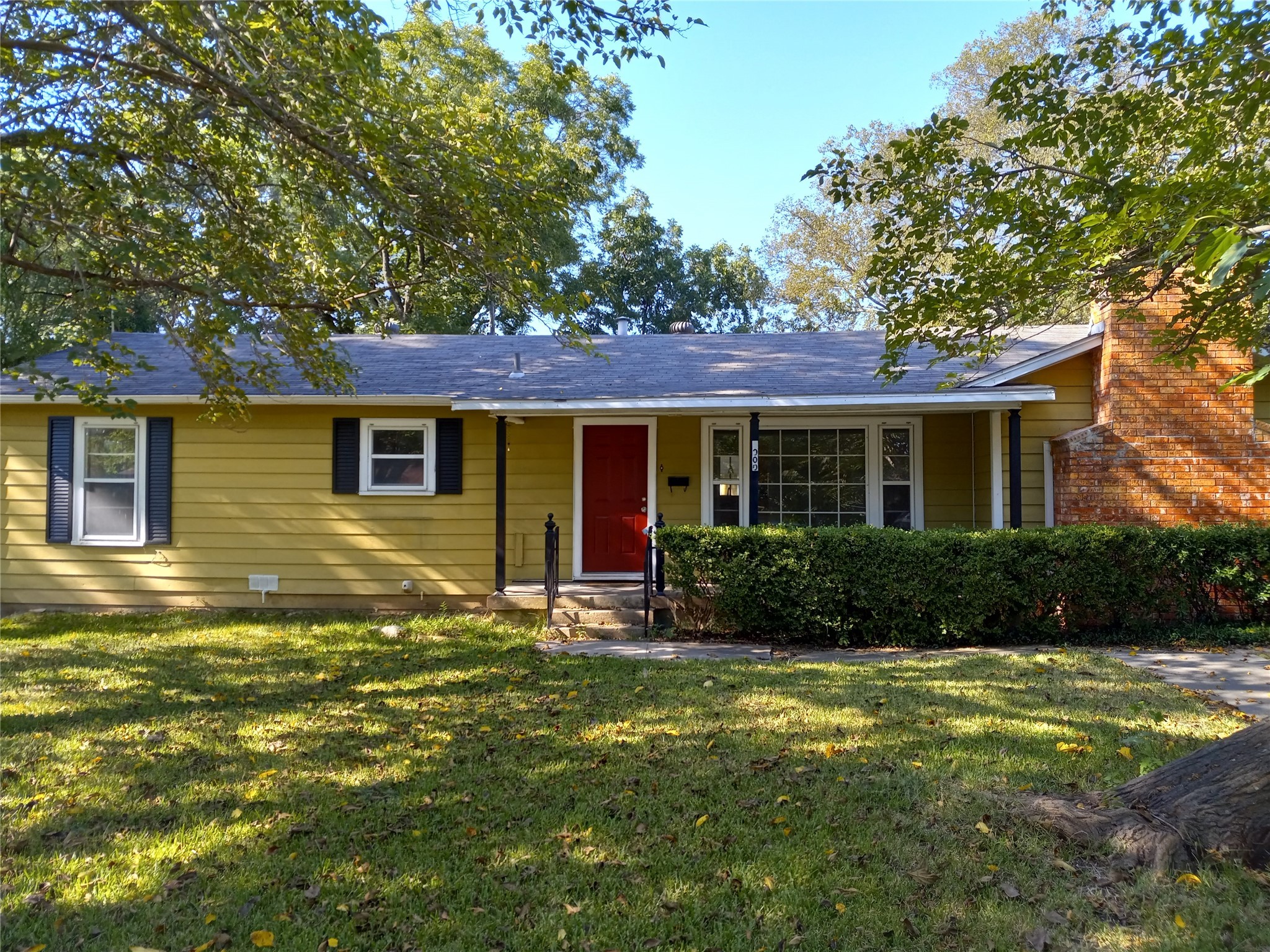 5000 Voncille Street Haltom City TX 76117