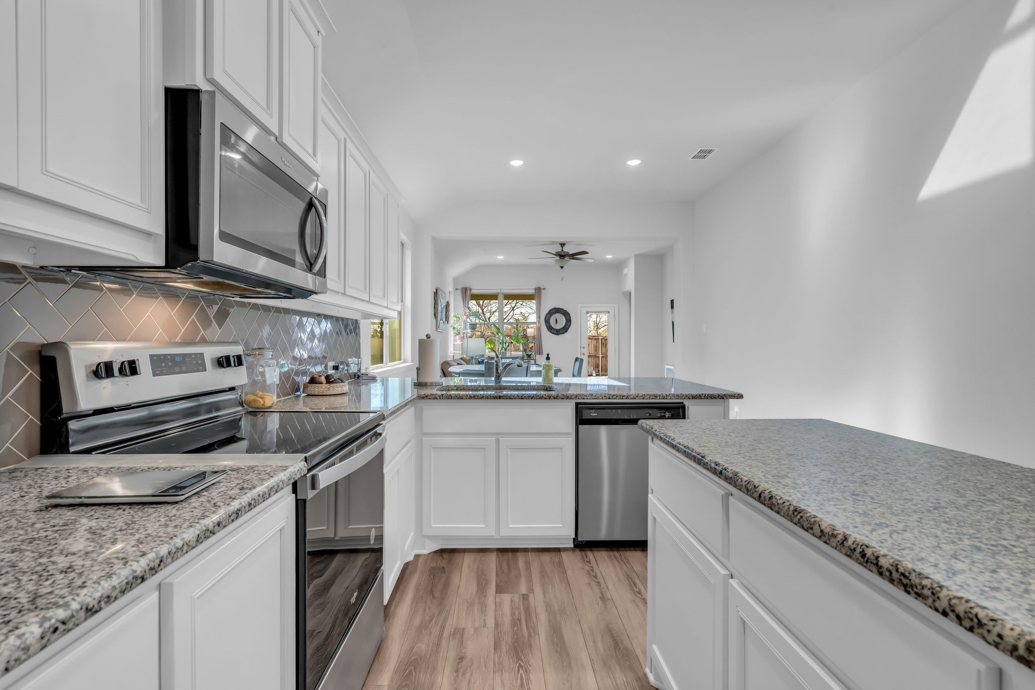 912 Crockett Street Aubrey TX 76227