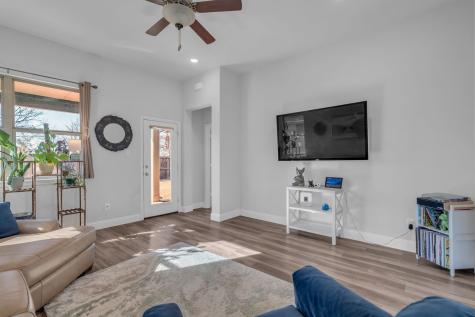 912 Crockett Street Aubrey TX 76227