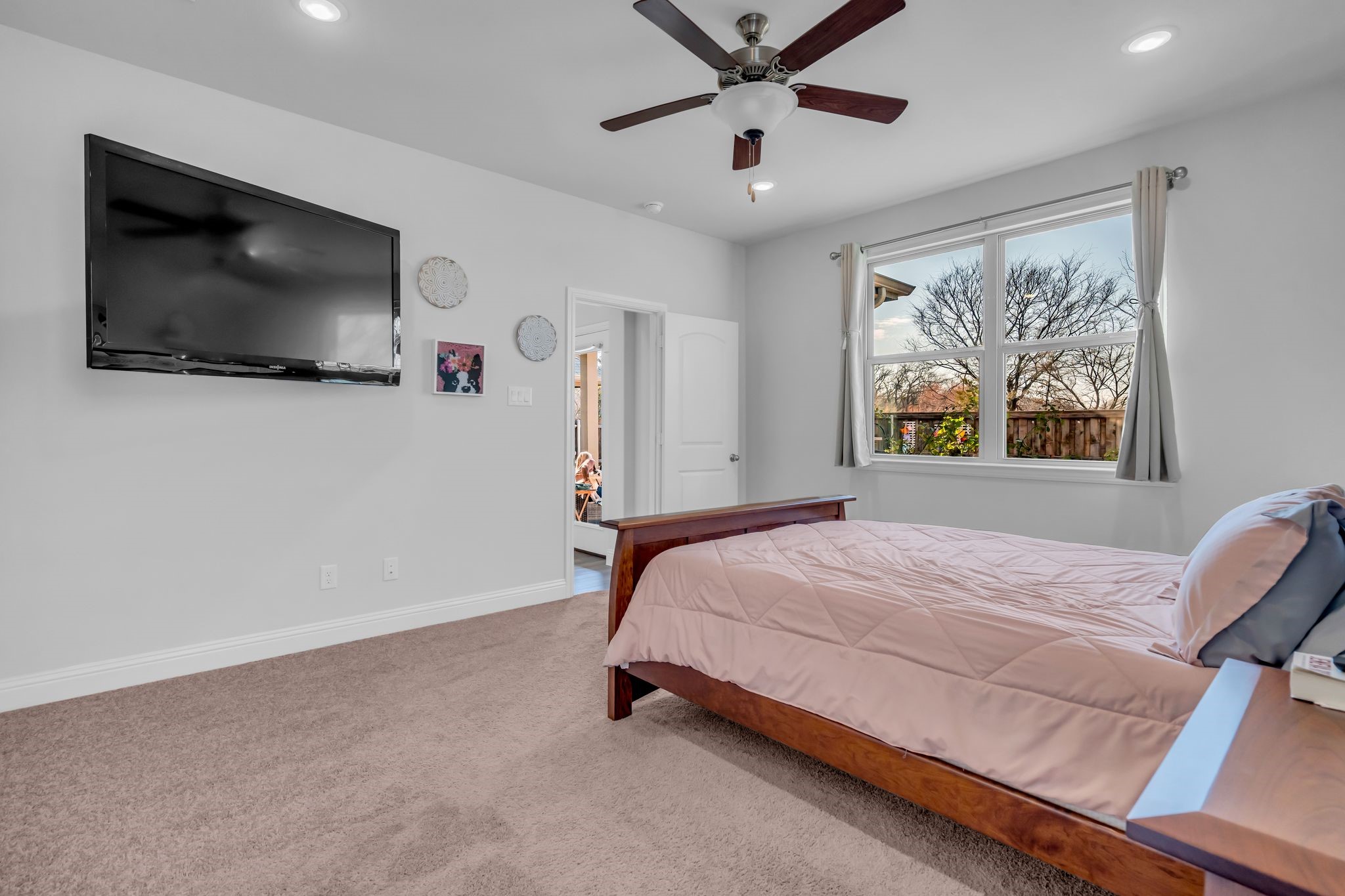 912 Crockett Street Aubrey TX 76227