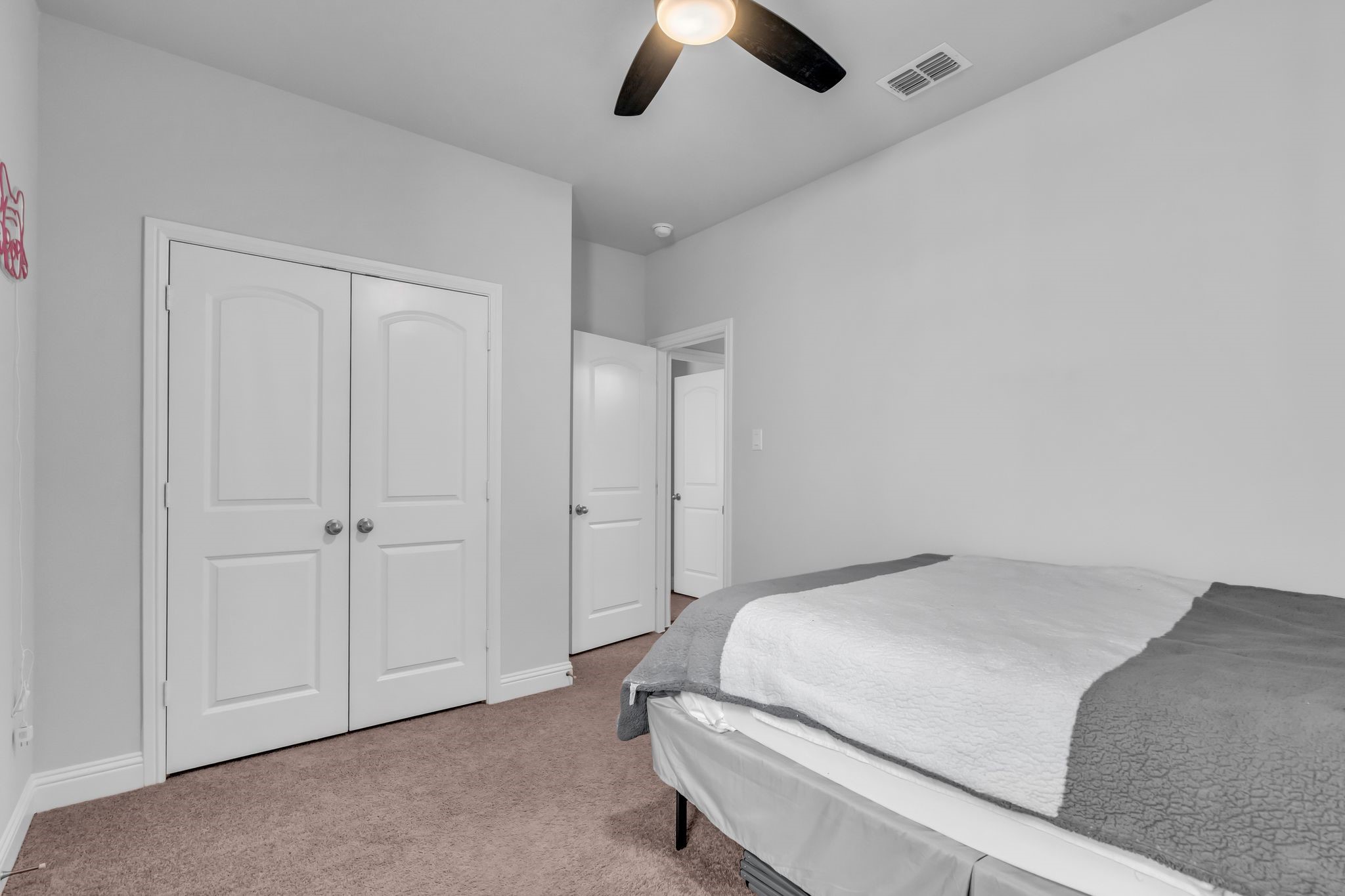 912 Crockett Street Aubrey TX 76227
