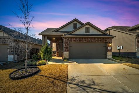 912 Crockett Street Aubrey TX 76227
