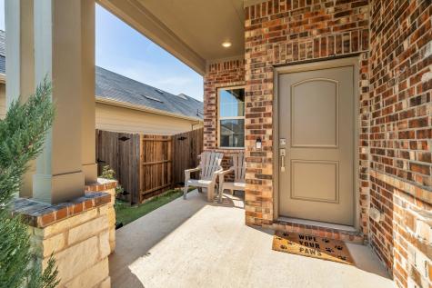 912 Crockett Street Aubrey TX 76227