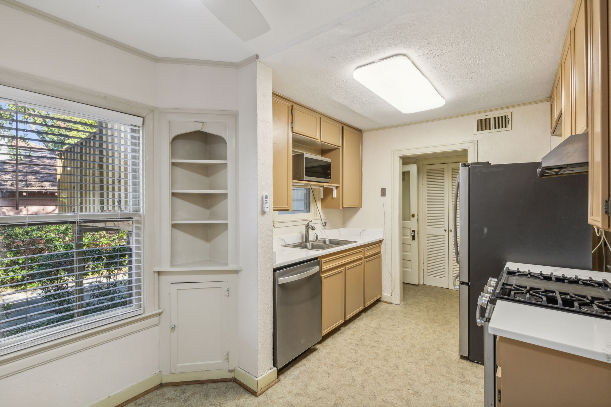 6249 Belmont Avenue Dallas TX 75214