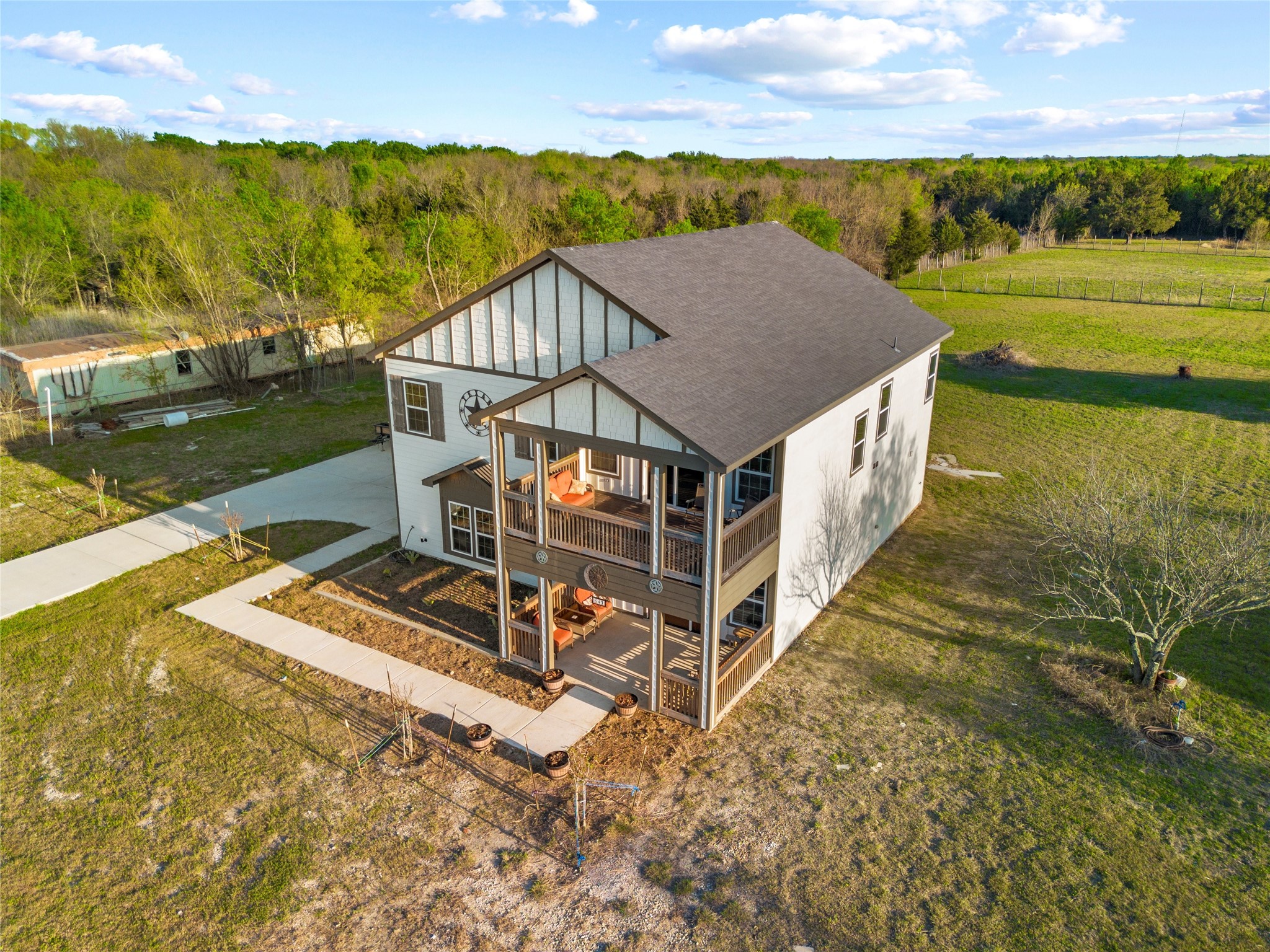 641 Countess Road Quinlan TX 75474