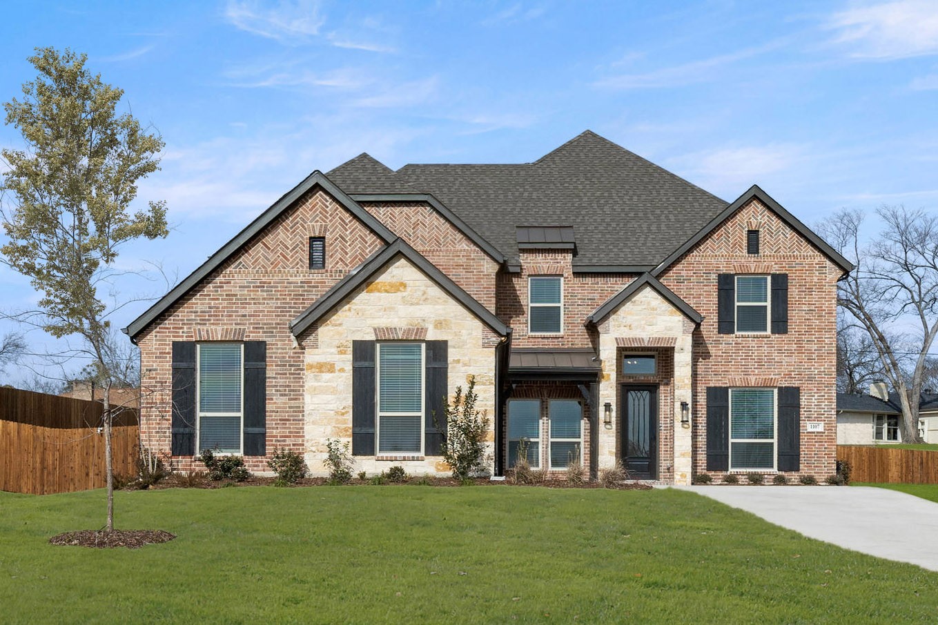 1107 Willow Lake Drive Desoto TX 75115