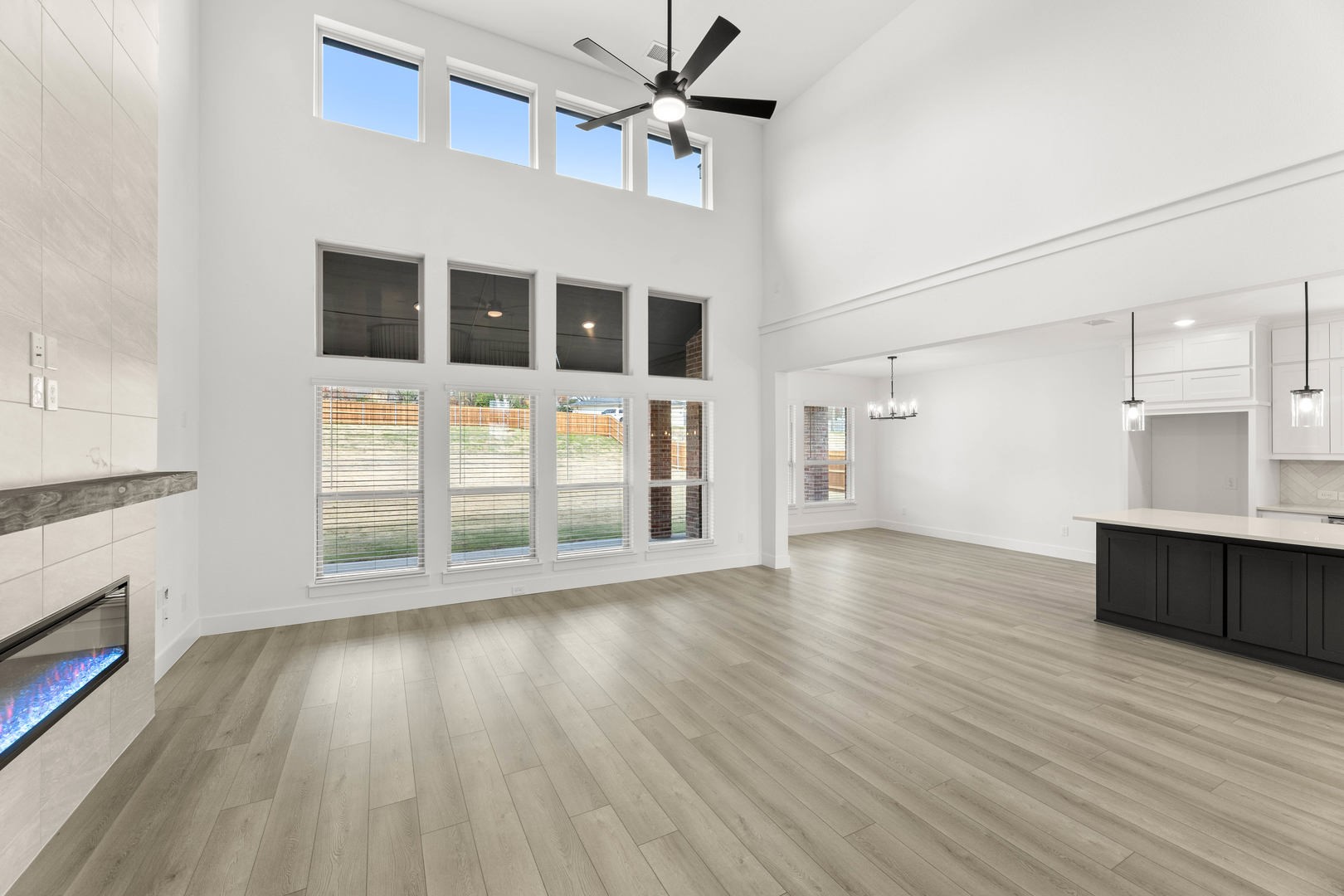 1107 Willow Lake Drive Desoto TX 75115