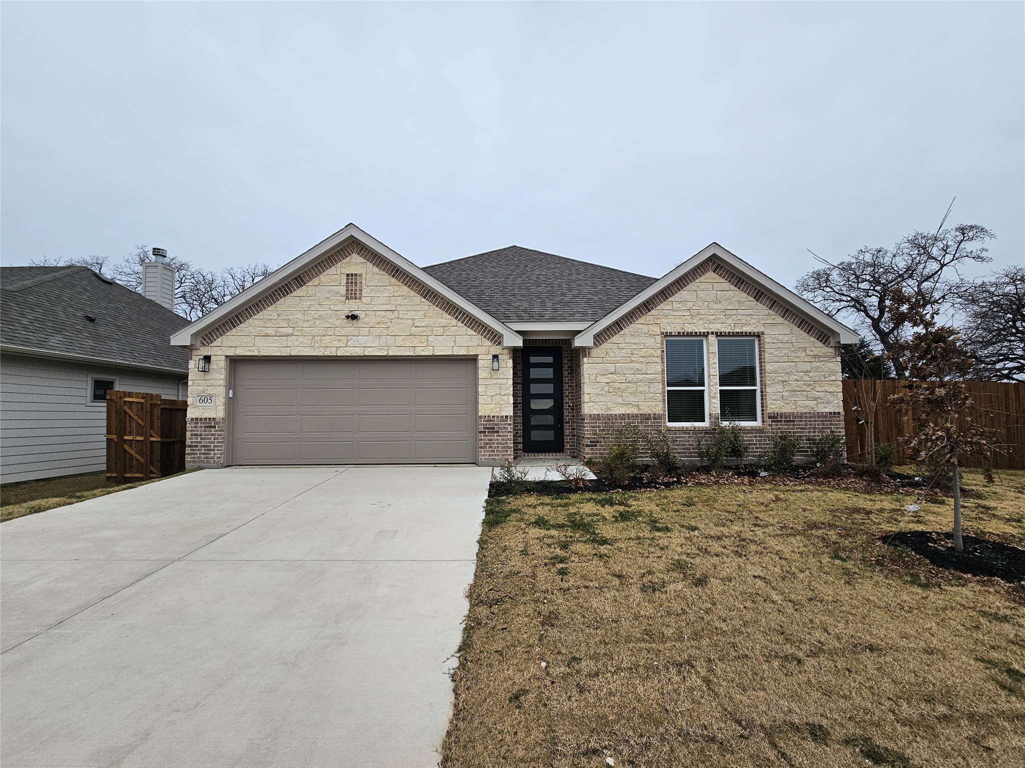 605 Begonia Drive Azle TX 76029