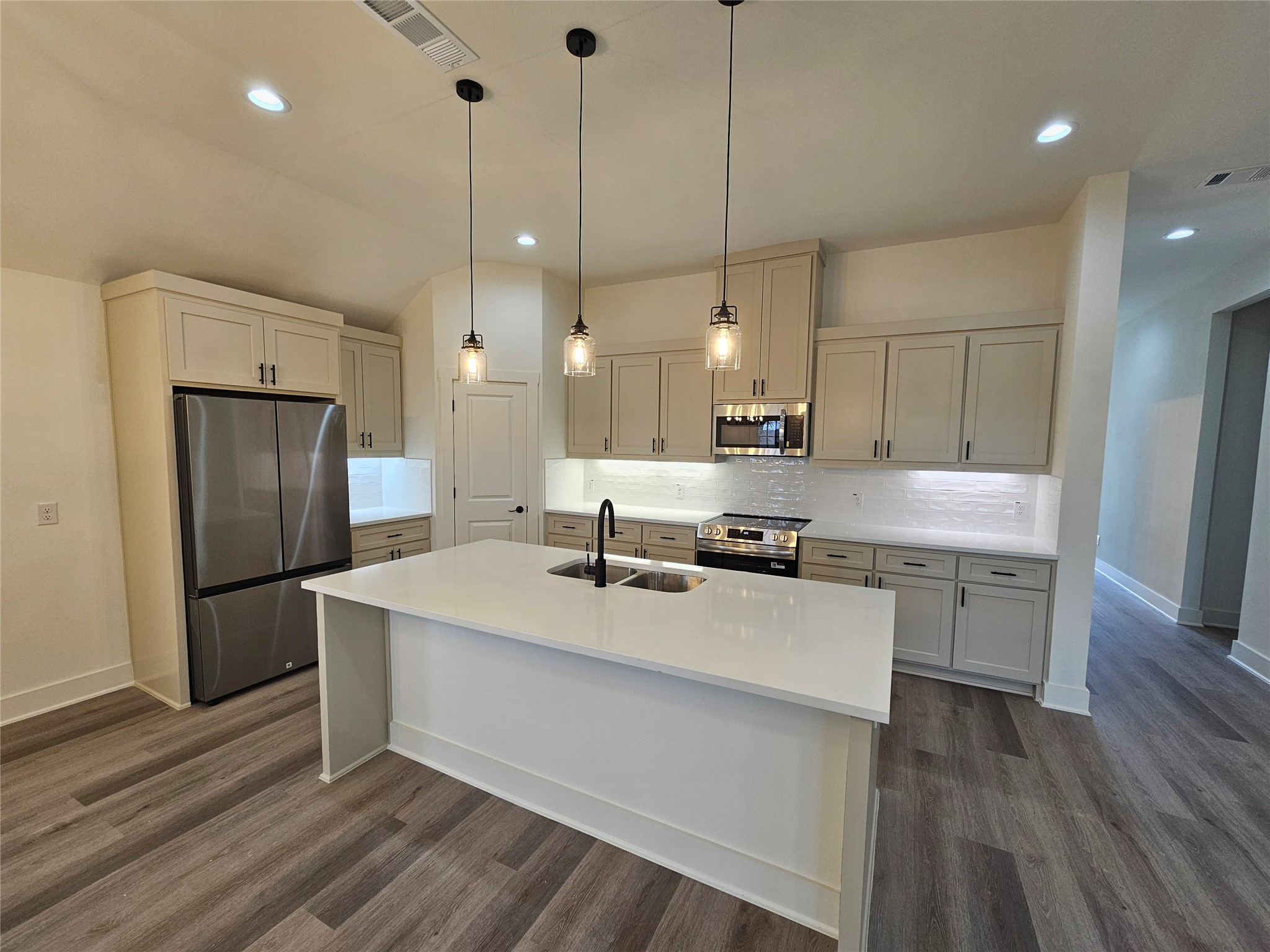 605 Begonia Drive Azle TX 76029