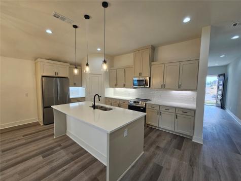 605 Begonia Drive Azle TX 76029