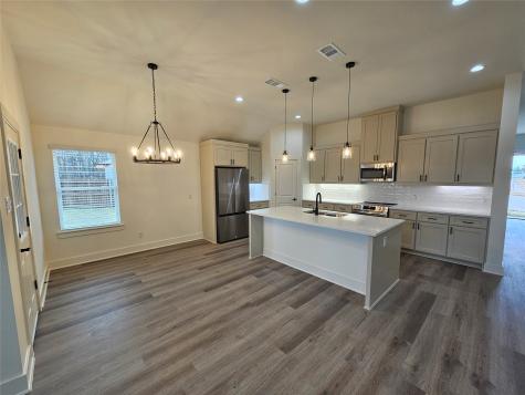 605 Begonia Drive Azle TX 76029
