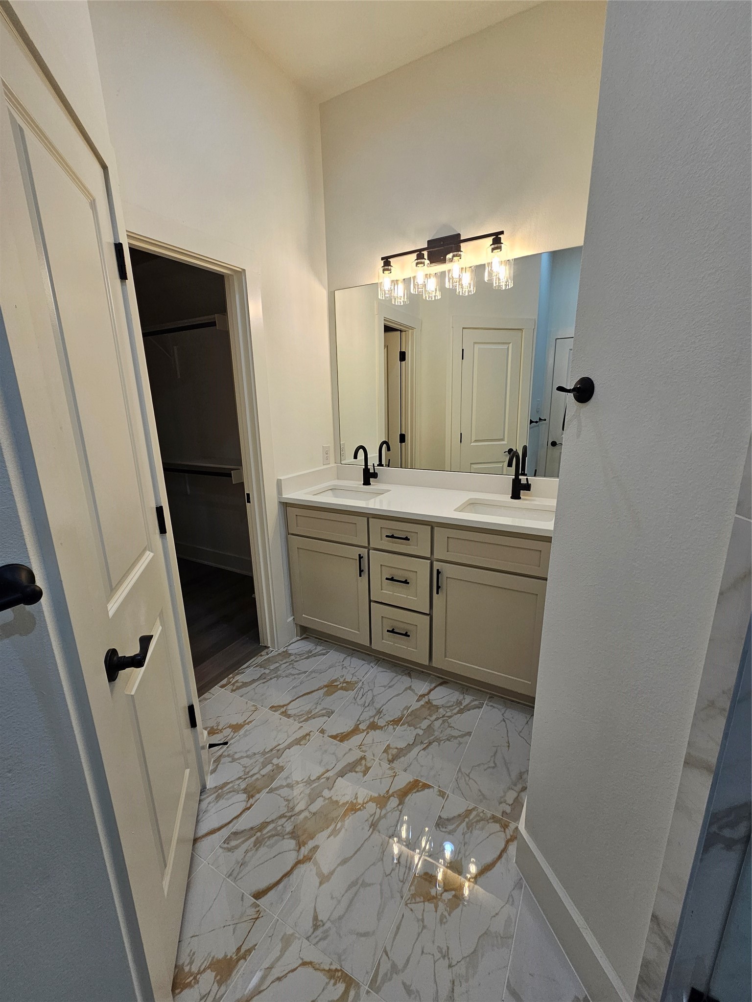 605 Begonia Drive Azle TX 76029