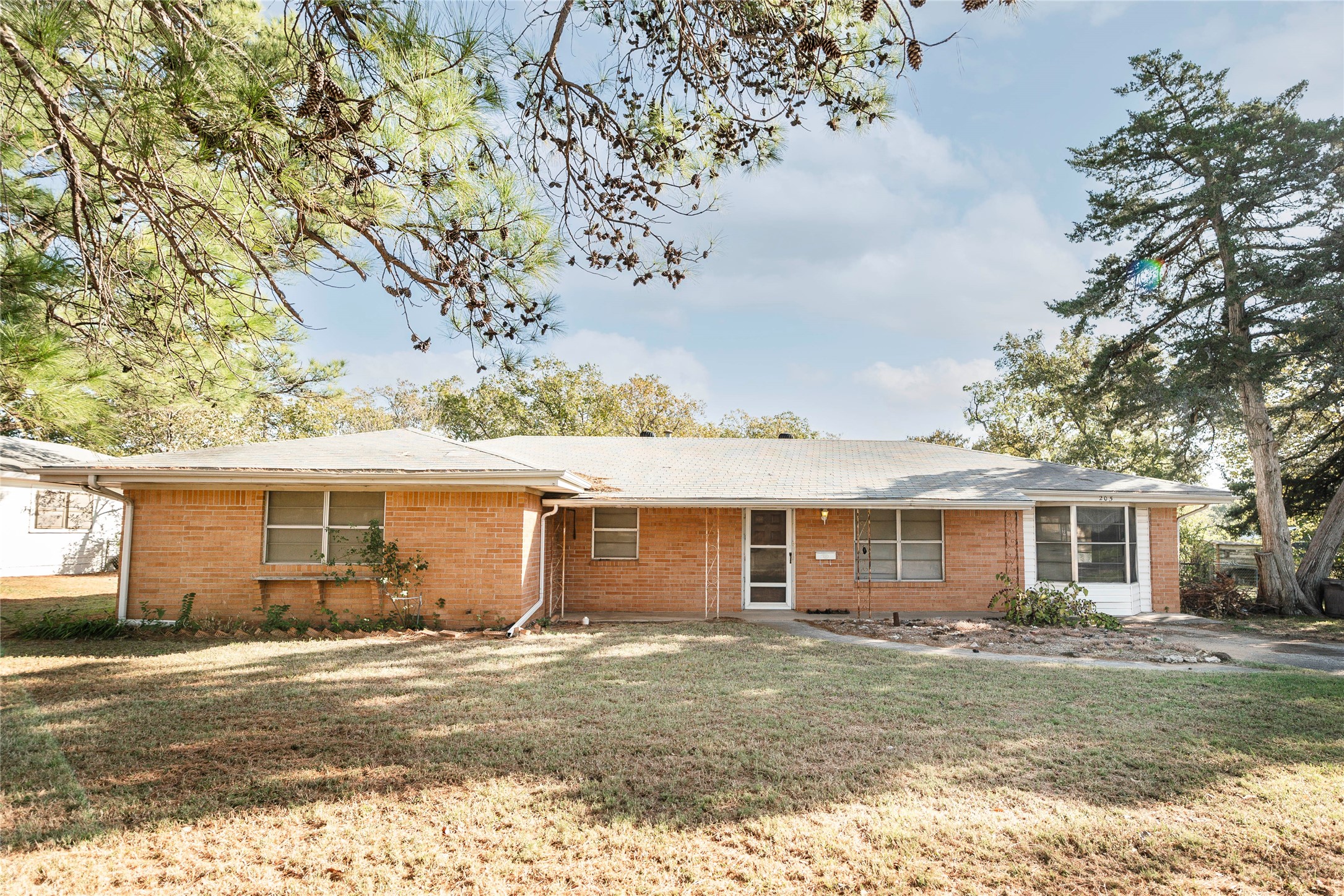 205 Bonham Street Nocona TX 76255
