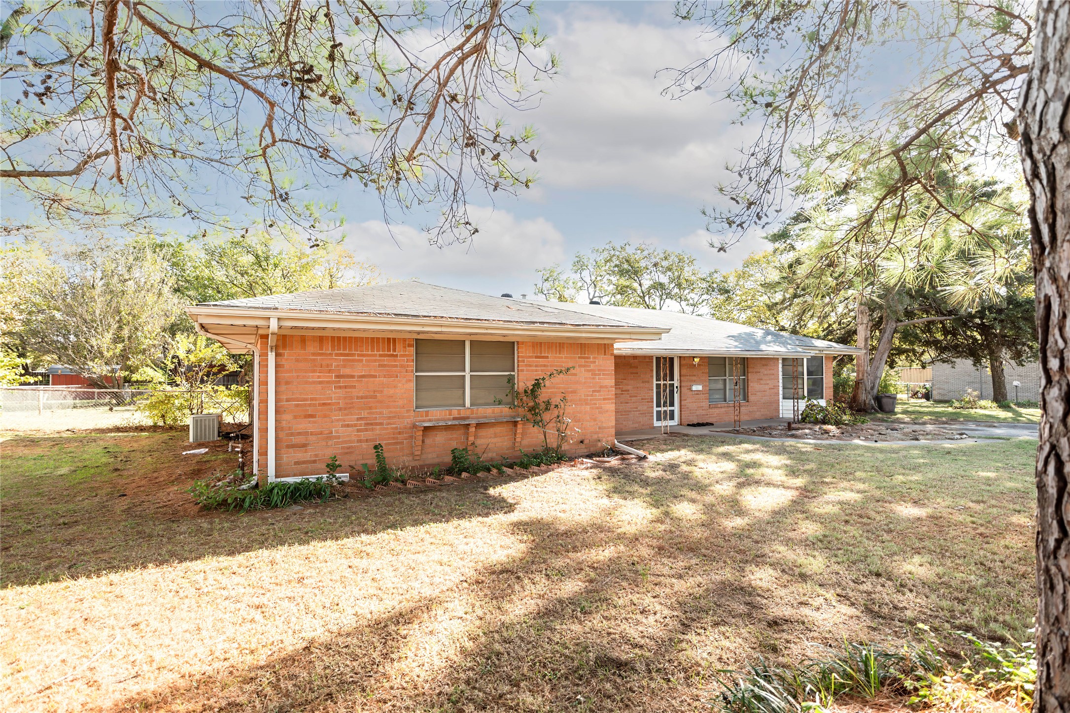 205 Bonham Street Nocona TX 76255