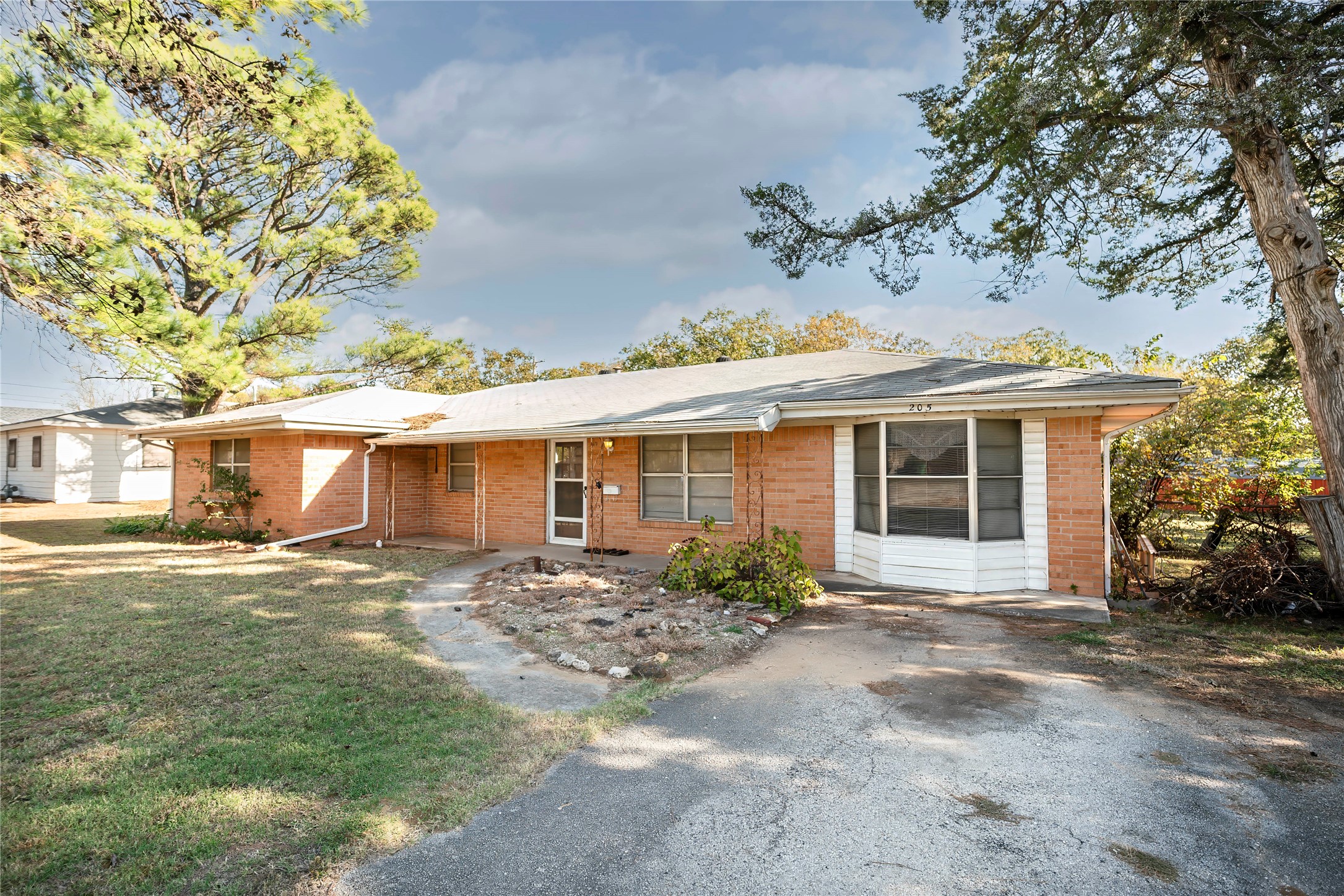 205 Bonham Street Nocona TX 76255